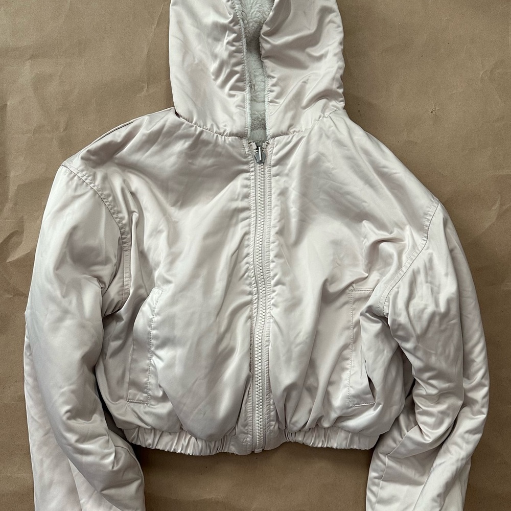 Cropped Reversible Hooded Bomber Jacket in Light Beige